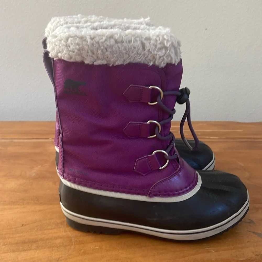 SOREL Purple Snow Boots Size 4